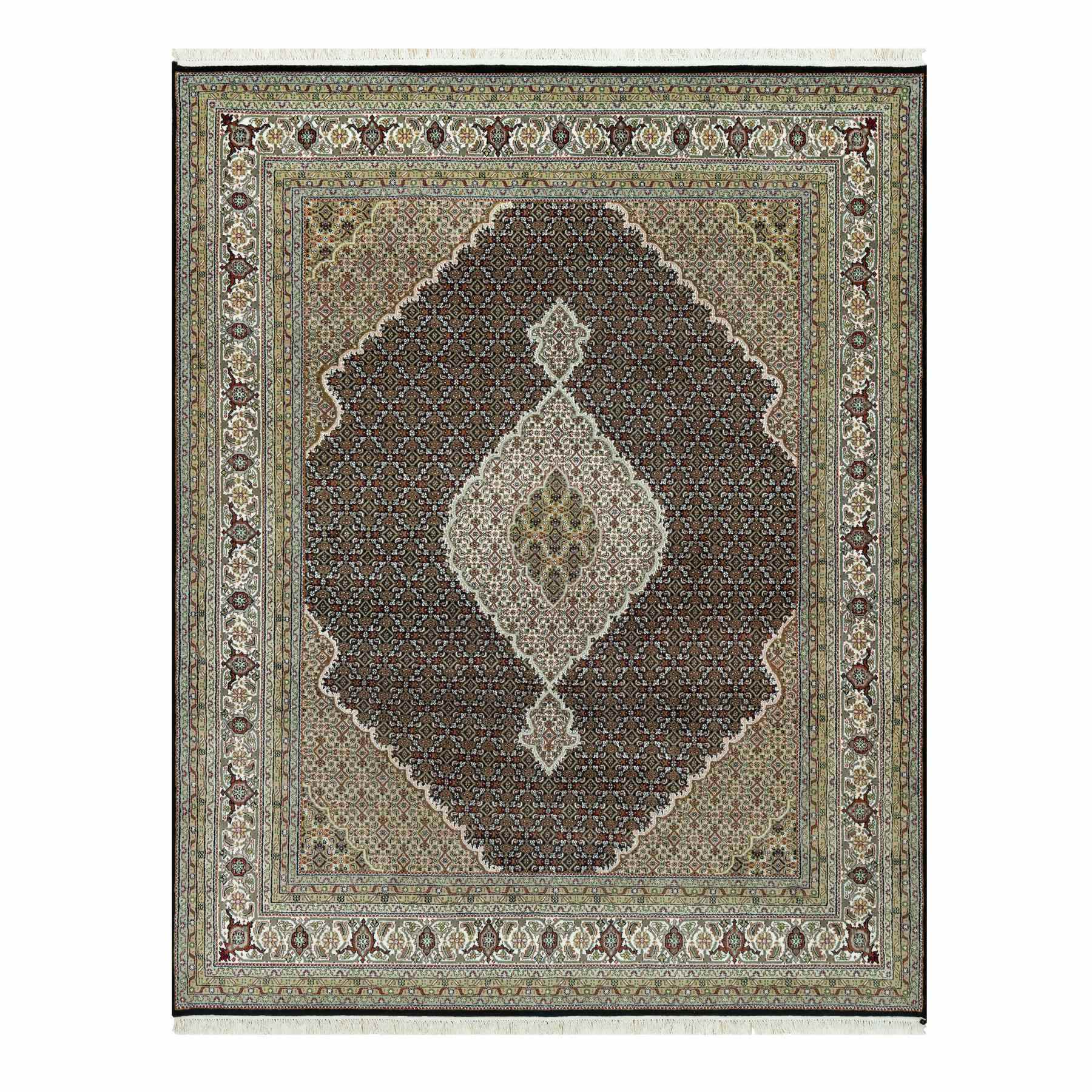 Traditional Rugs LUV815364